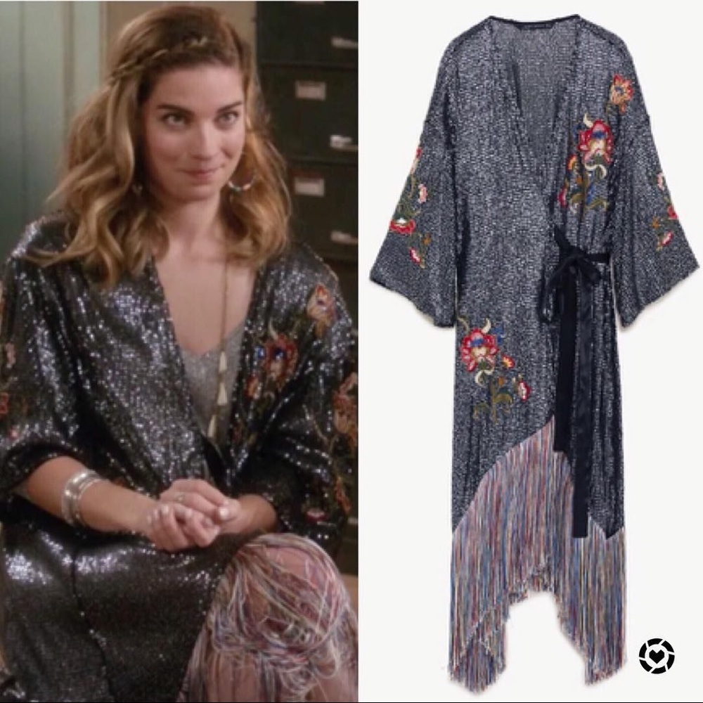 ASO Alexis Rose schitts creek. Zara sequin floral fringe jacket. Size m